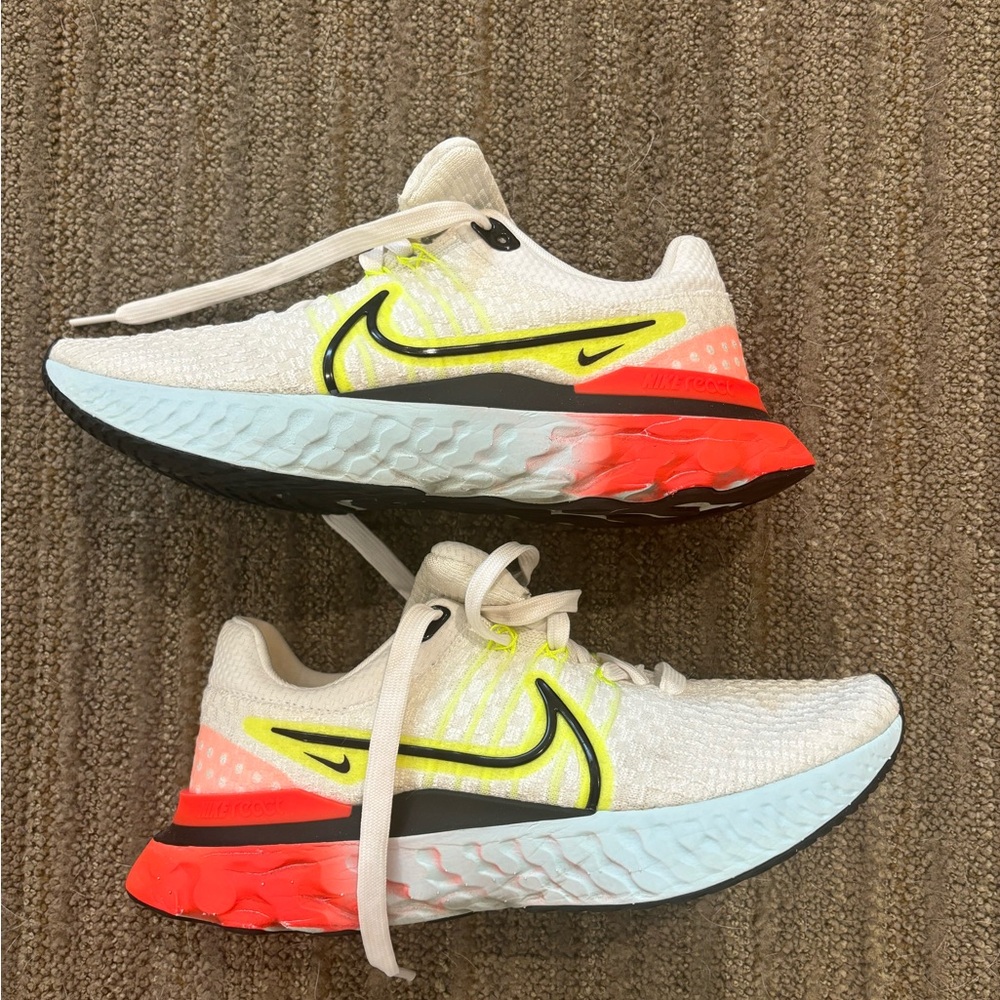 Nike flyknit react, women’s 7.5